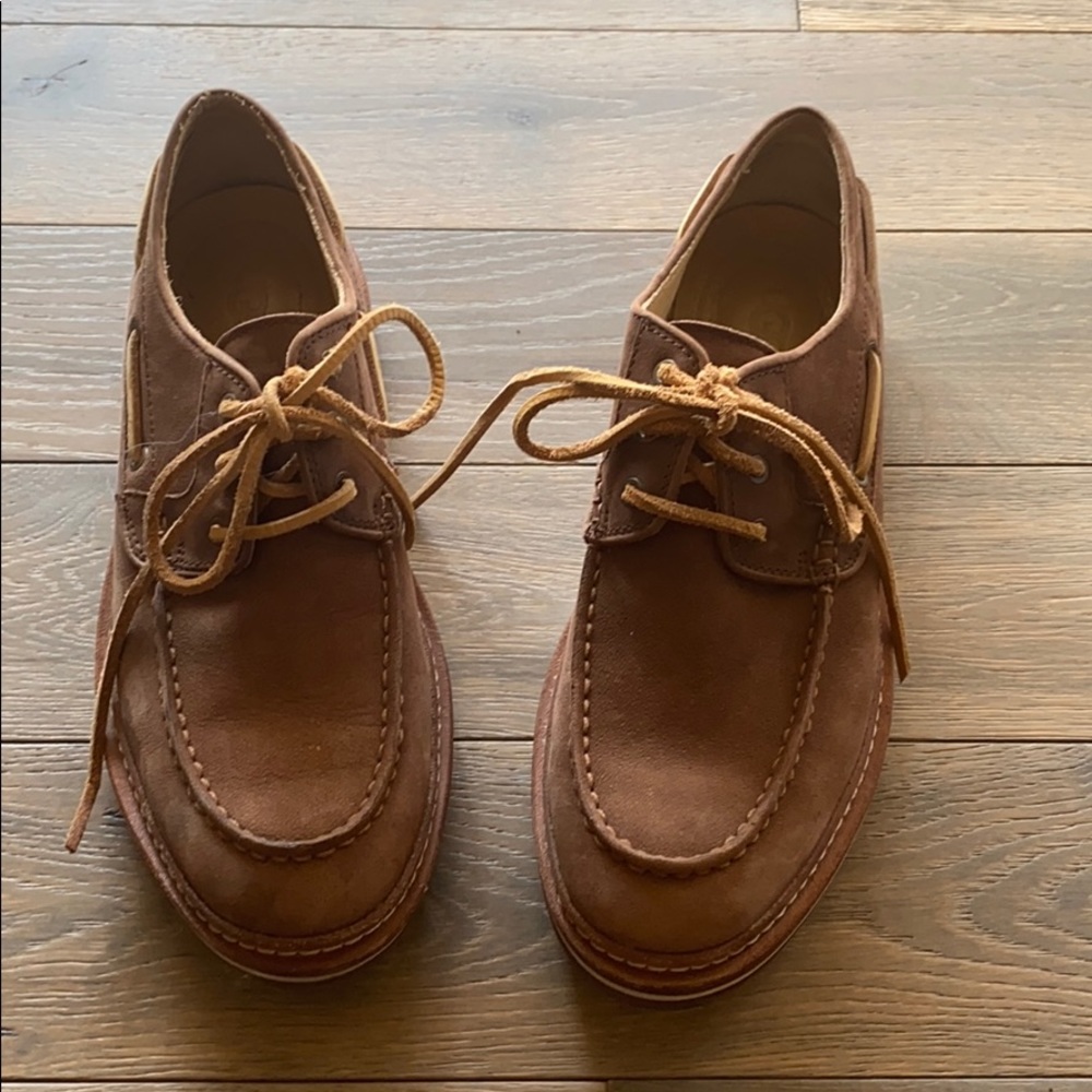 Men’s size 9 UGGs